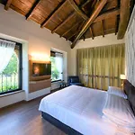 Relais & Castello Di Casiglio 4* Erba