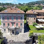 Relais & Castello Di Casiglio Hotel Erba
