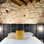 Relais & Castello Di Casiglio 4*