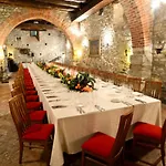 Relais & Castello Di Casiglio Эрба