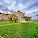 Relais & Castello Di Casiglio Отель Эрба