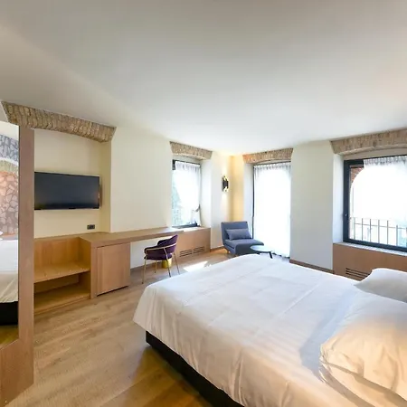Hotel Relais & Castello Di Casiglio Erba