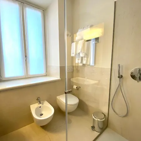 Relais & Castello Di Casiglio Hotel Erba