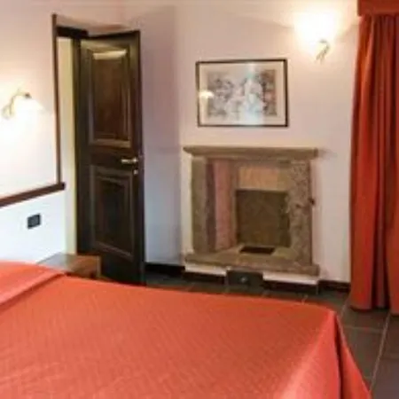 فندق Relais & Castello Di Casiglio 4*
