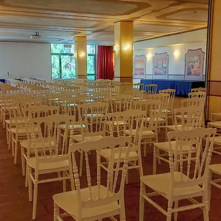 Hotel Relais & Castello Di Casiglio 4*