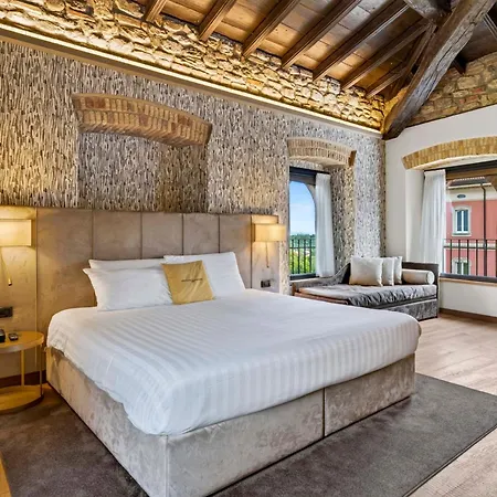 Relais & Castello Di Casiglio 4* Erba