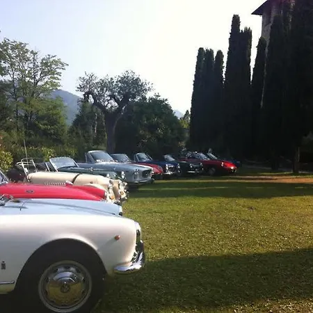 Relais & Castello Di Casiglio 4*