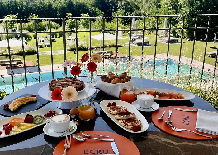 Relais & Castello Di Casiglio 4*