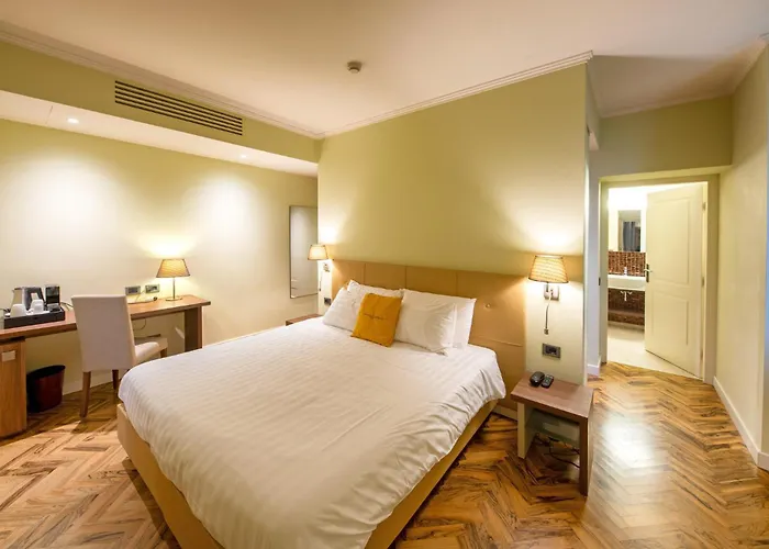 Hotel Relais & Castello Di Casiglio 4*