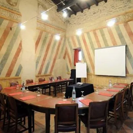 Relais & Castello Di Casiglio Ξενοδοχείο Έρμπα