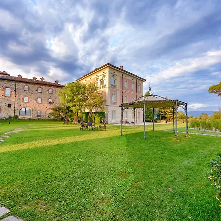 Relais & Castello Di Casiglio Ξενοδοχείο Έρμπα