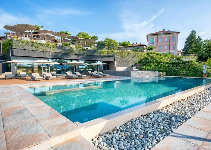 Hotel Relais & Castello Di Casiglio Erba