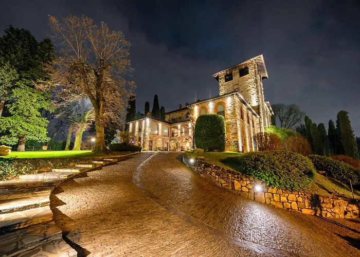 Hotel Relais & Castello Di Casiglio 4*