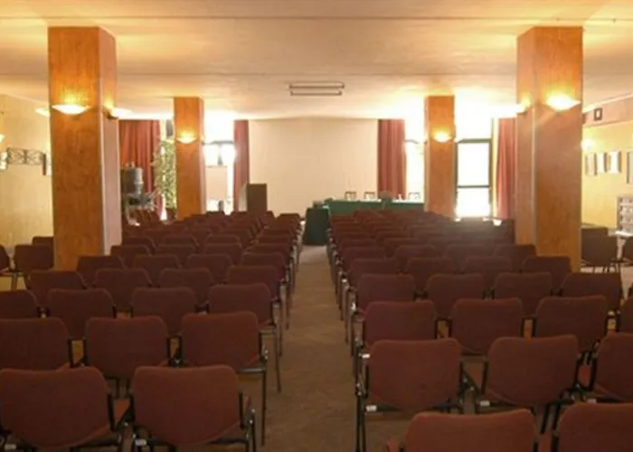 Relais & Castello Di Casiglio 4*