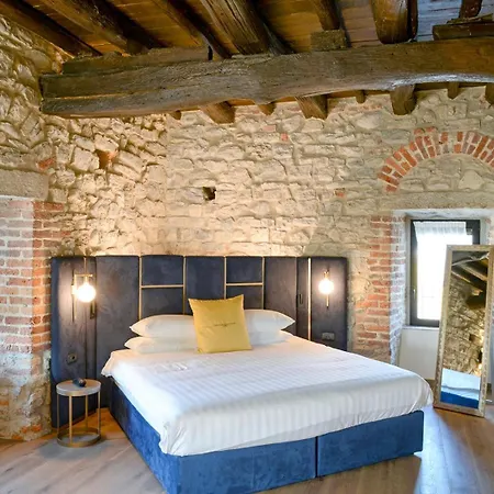 Relais & Castello Di Casiglio מלון 4*