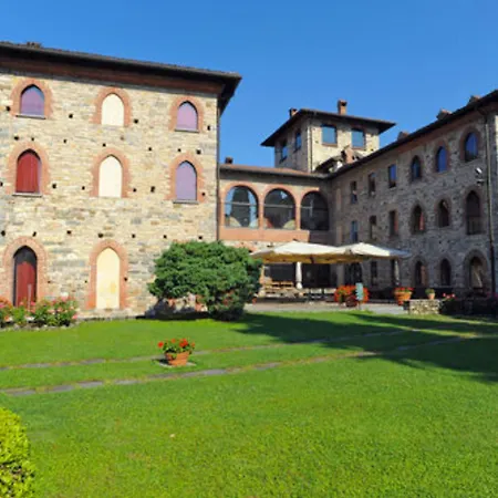 Relais & Castello Di Casiglio מלון