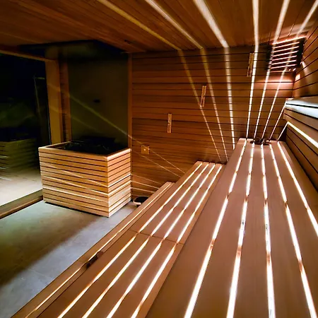 Relais & Castello Di Casiglio 4*