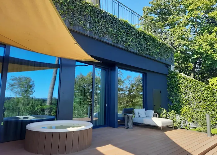 Hotell Relais & Castello Di Casiglio Erba