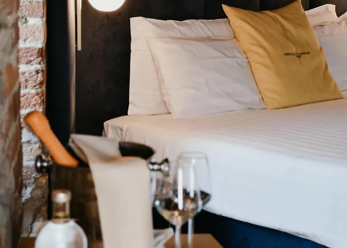 Hotell Relais & Castello Di Casiglio 4*